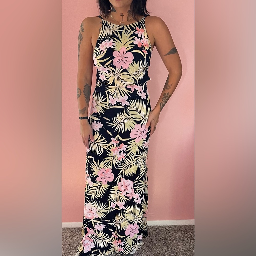 For Love & Lemons Tropical Floral| Romantic Detail Halter Maxi Dress – Size M